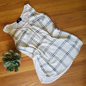 Black & White Sleeveless Zipper Top - S